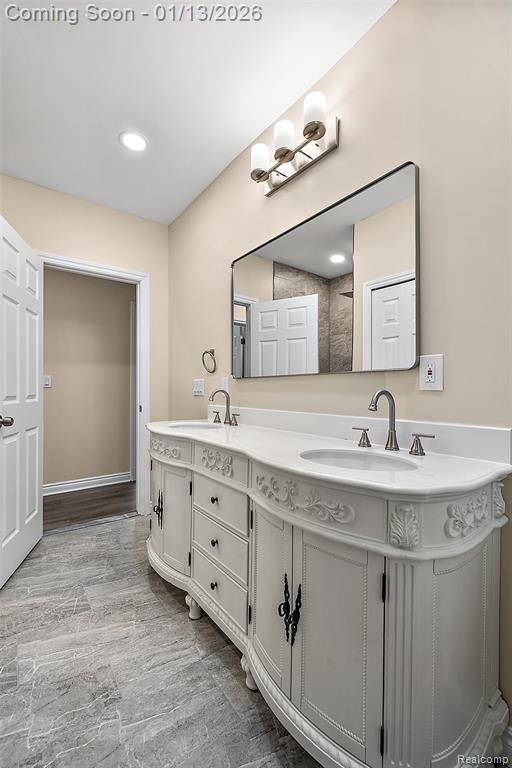 2080 Gladstone Street