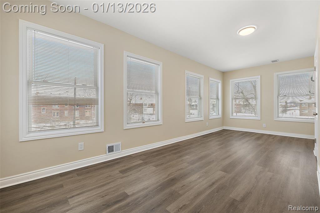 2080 Gladstone Street