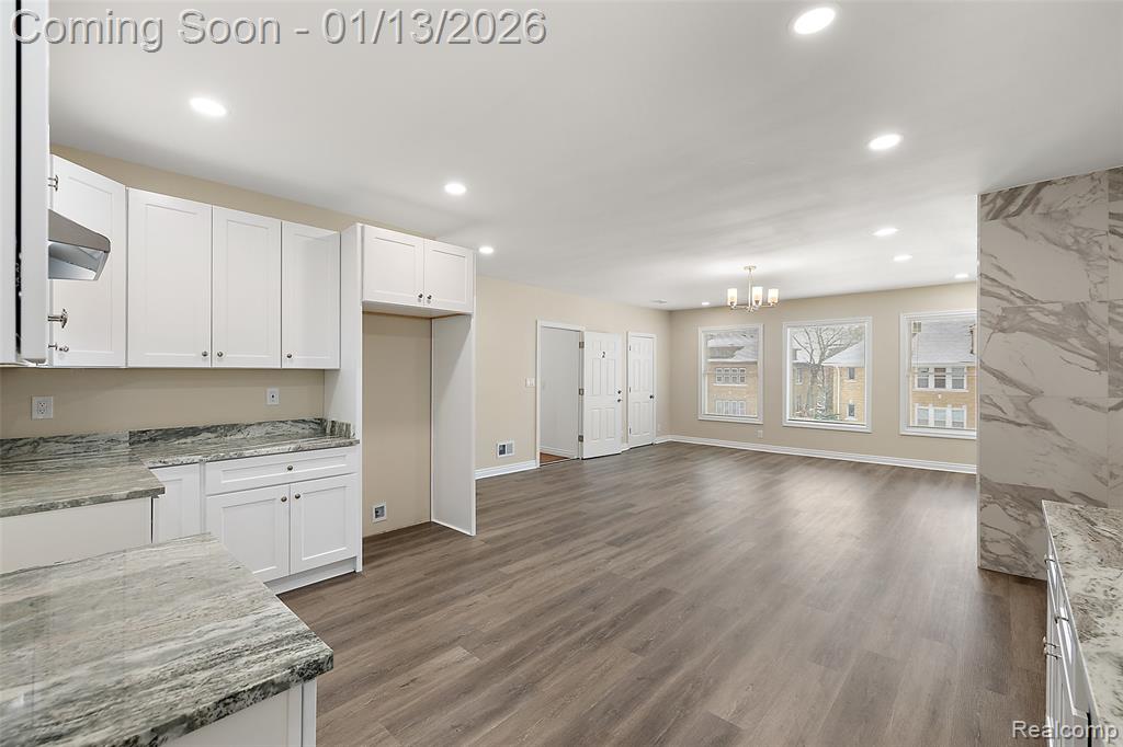 2080 Gladstone Street