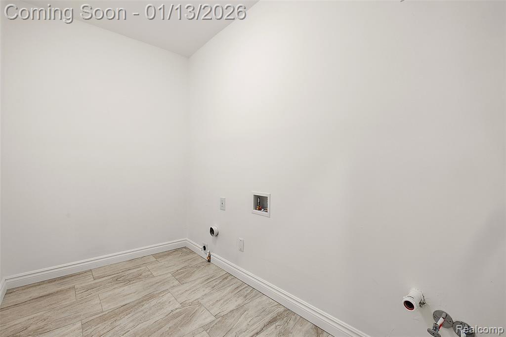 2080 Gladstone Street