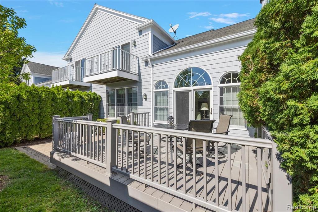 9000 Harbor Place Drive