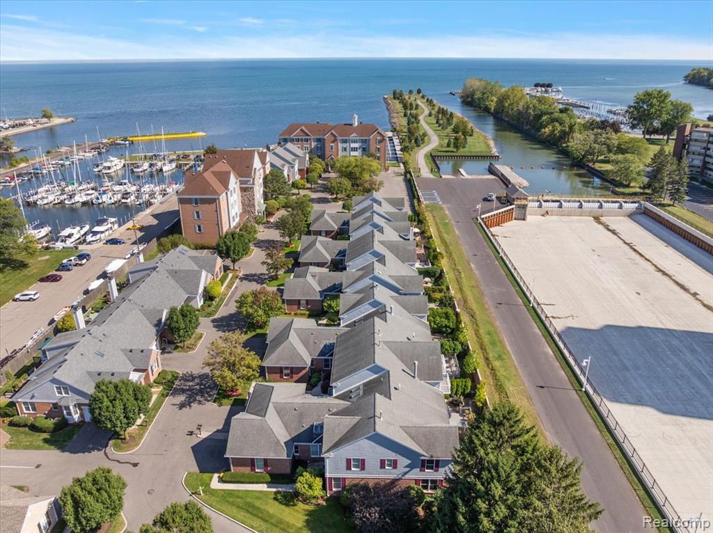 9000 Harbor Place Drive