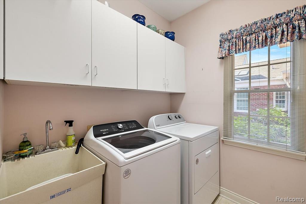 9000 Harbor Place Drive