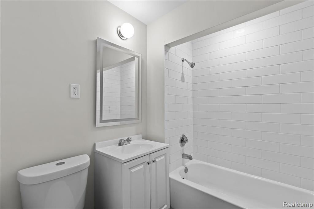 18073 Santa Barbara Drive