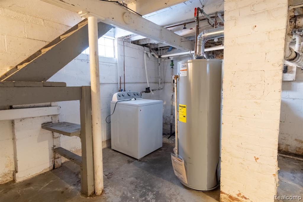 418 W Woodruff Avenue