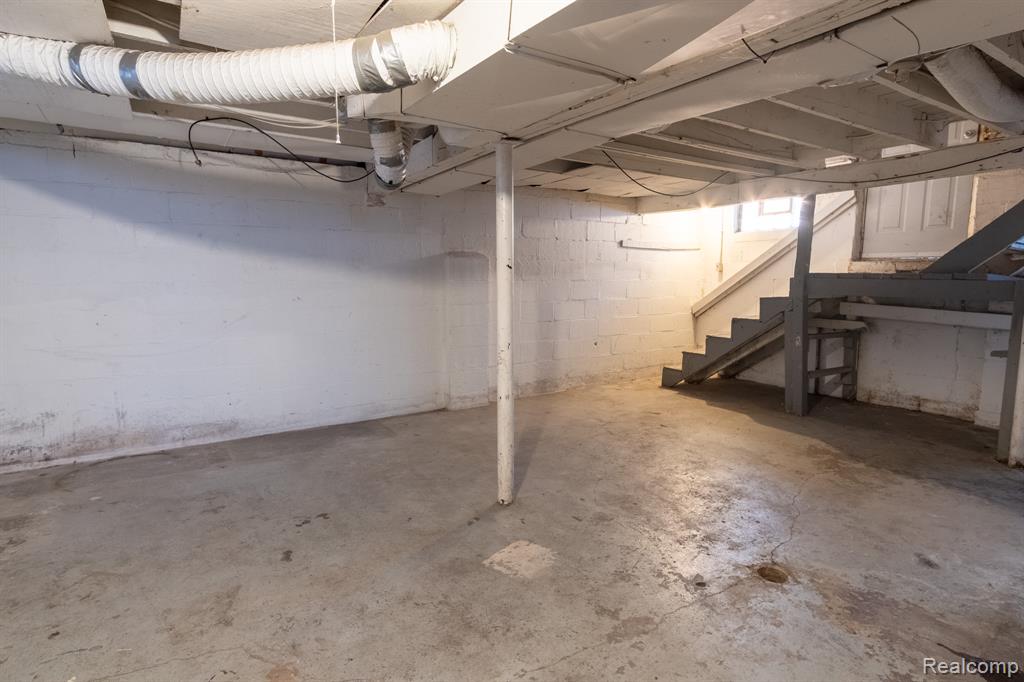 418 W Woodruff Avenue