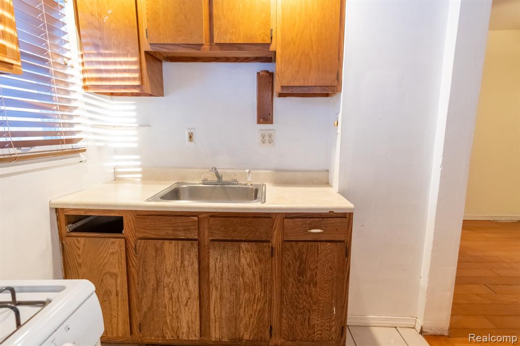 418 W Woodruff Avenue