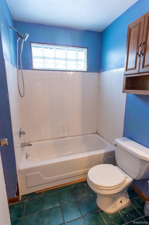 418 W Woodruff Avenue