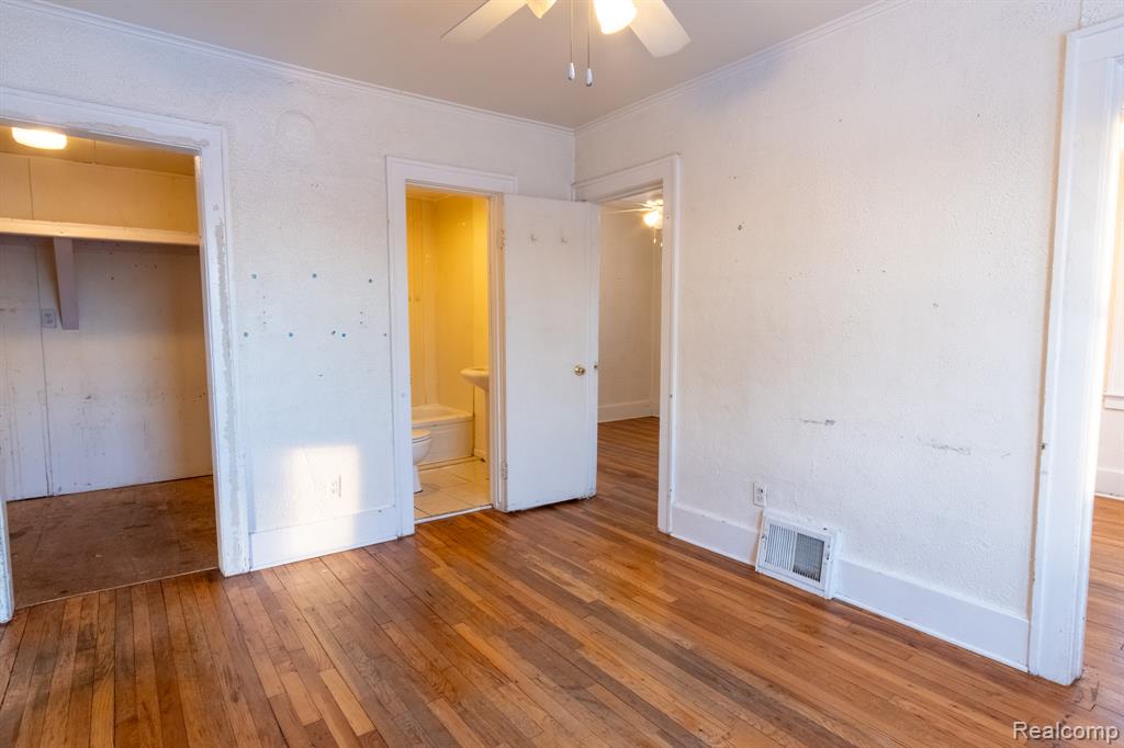 418 W Woodruff Avenue