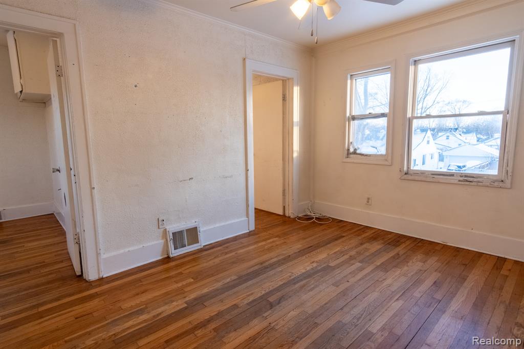 418 W Woodruff Avenue