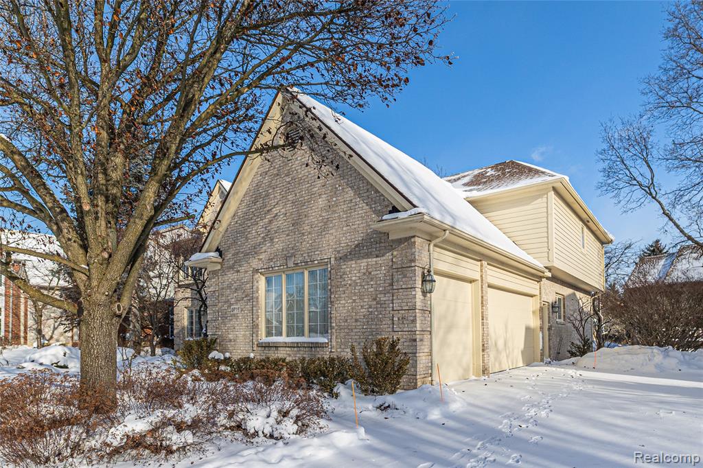 3716 Sleepy Fox Drive