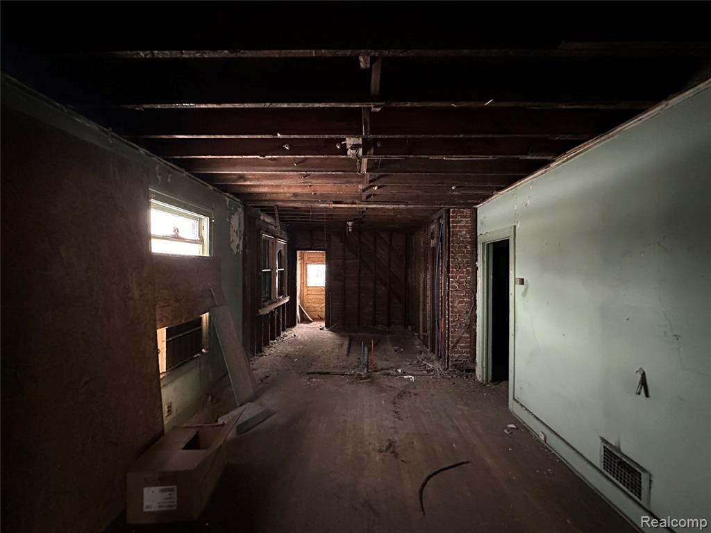 713 Kitchener Street