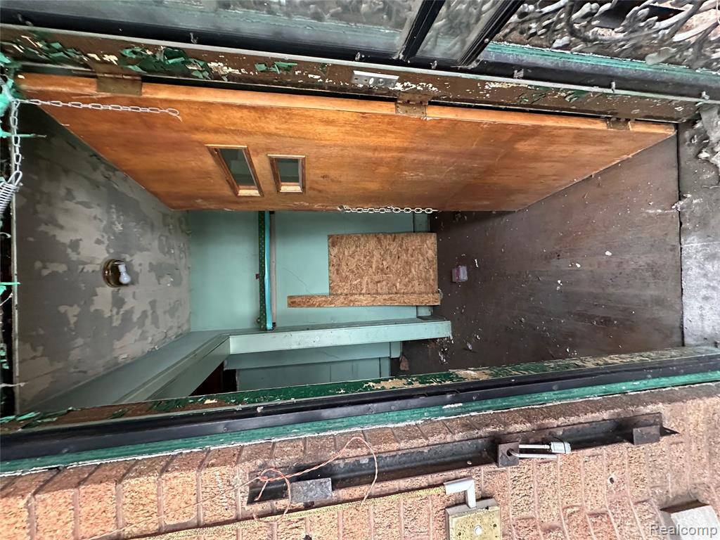 713 Kitchener Street