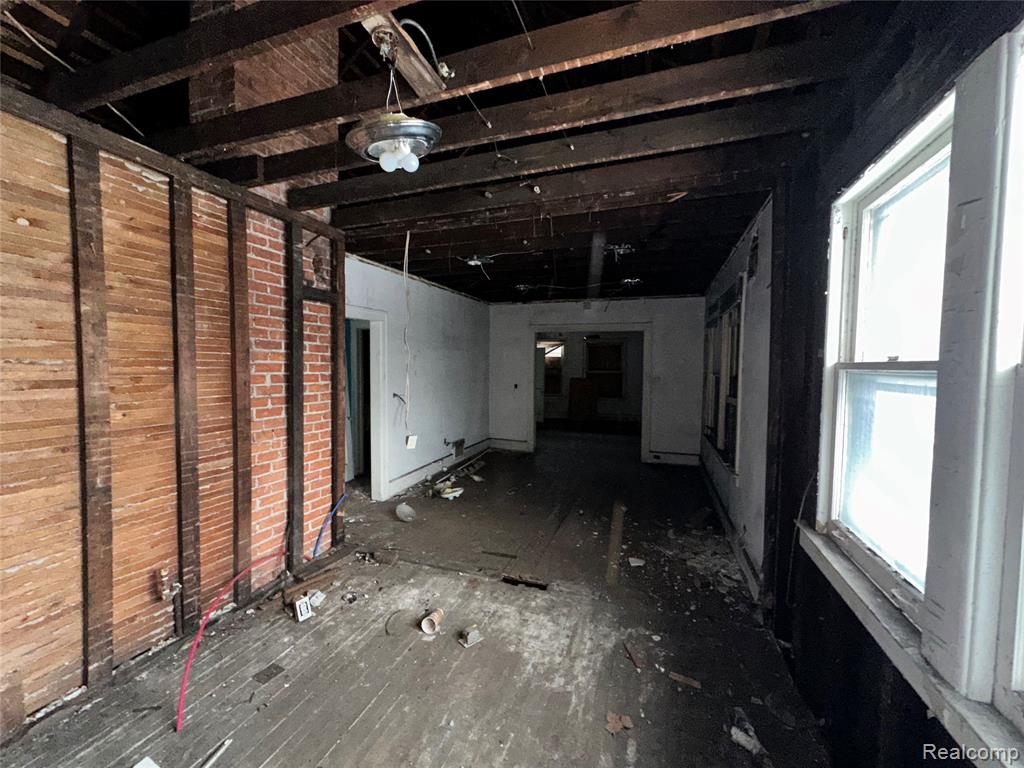 713 Kitchener Street