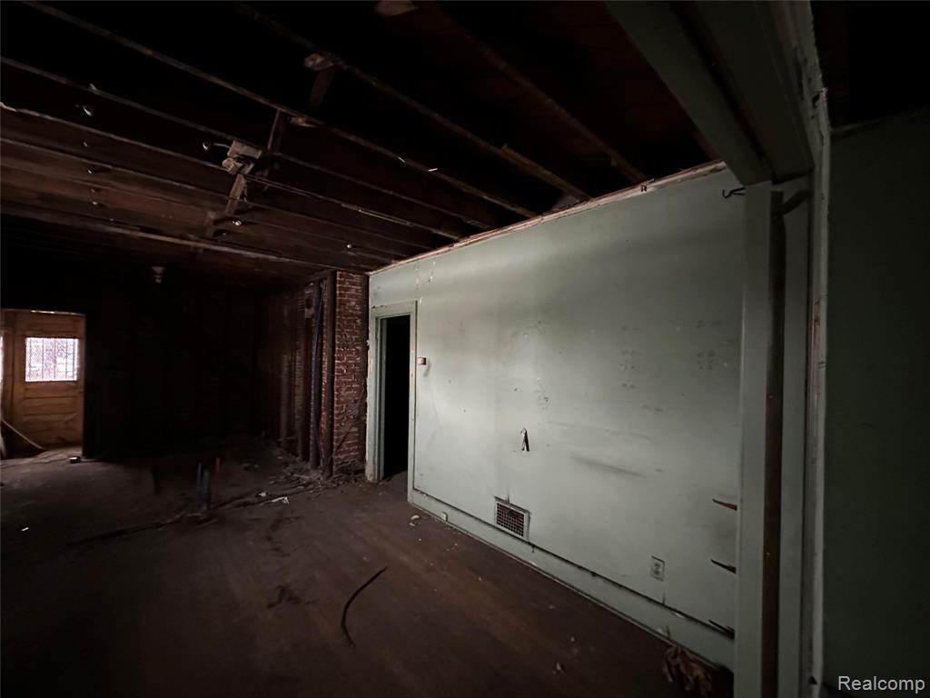 713 Kitchener Street