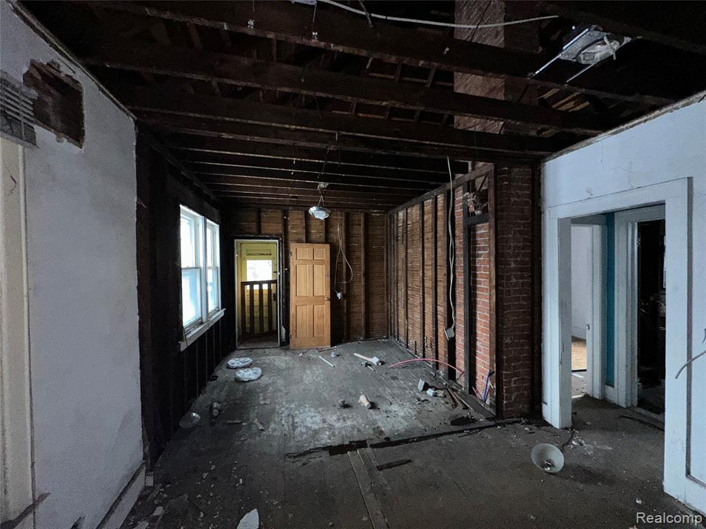 713 Kitchener Street