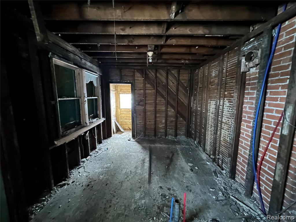 713 Kitchener Street