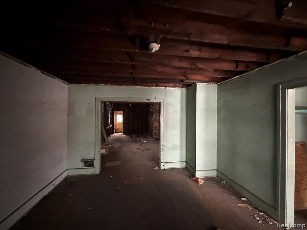 713 Kitchener Street