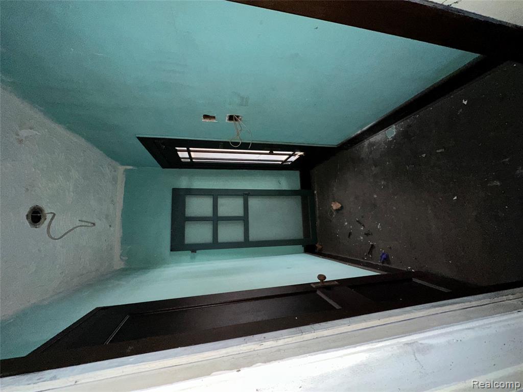 713 Kitchener Street