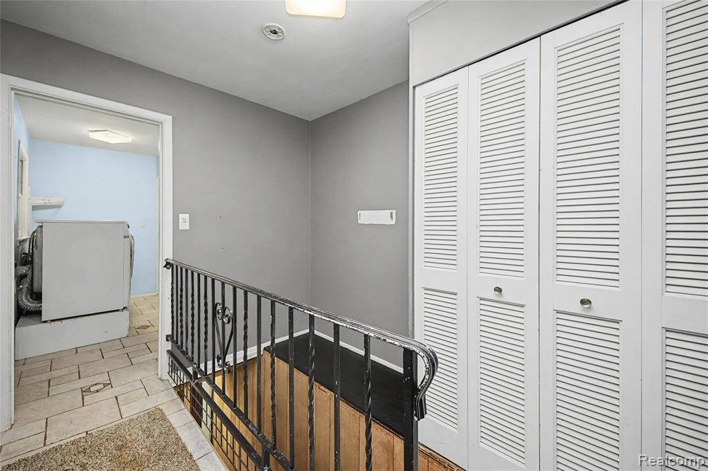 6380 Wellesley Terrace