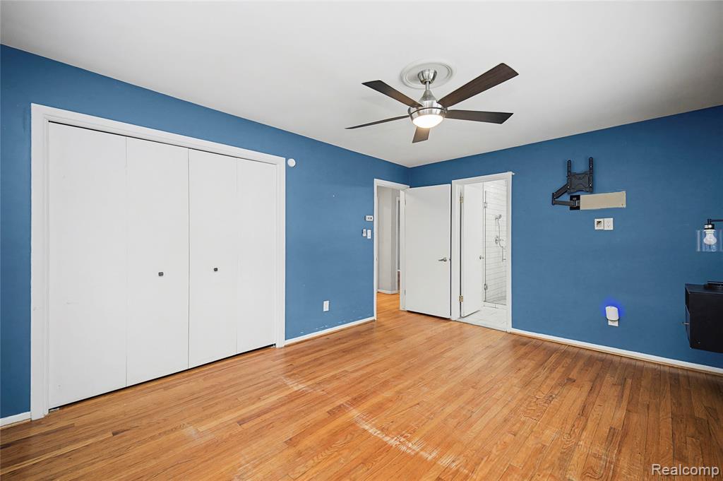 6380 Wellesley Terrace