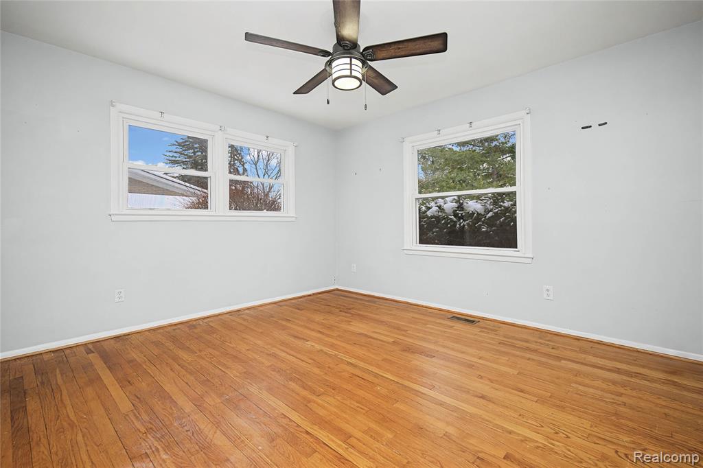 6380 Wellesley Terrace