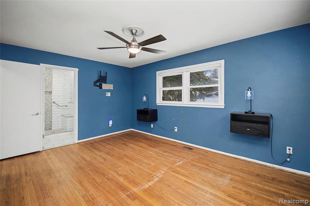 6380 Wellesley Terrace