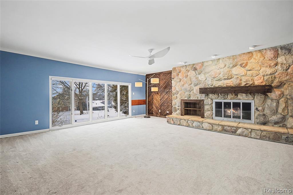 6380 Wellesley Terrace