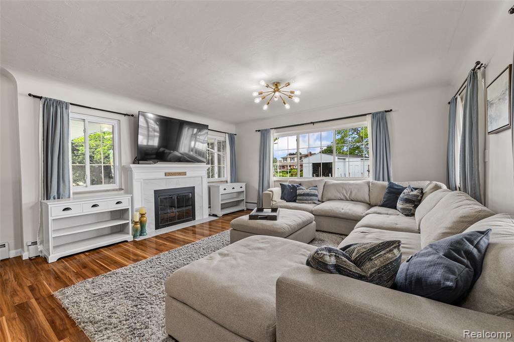 49775 Keycove Street