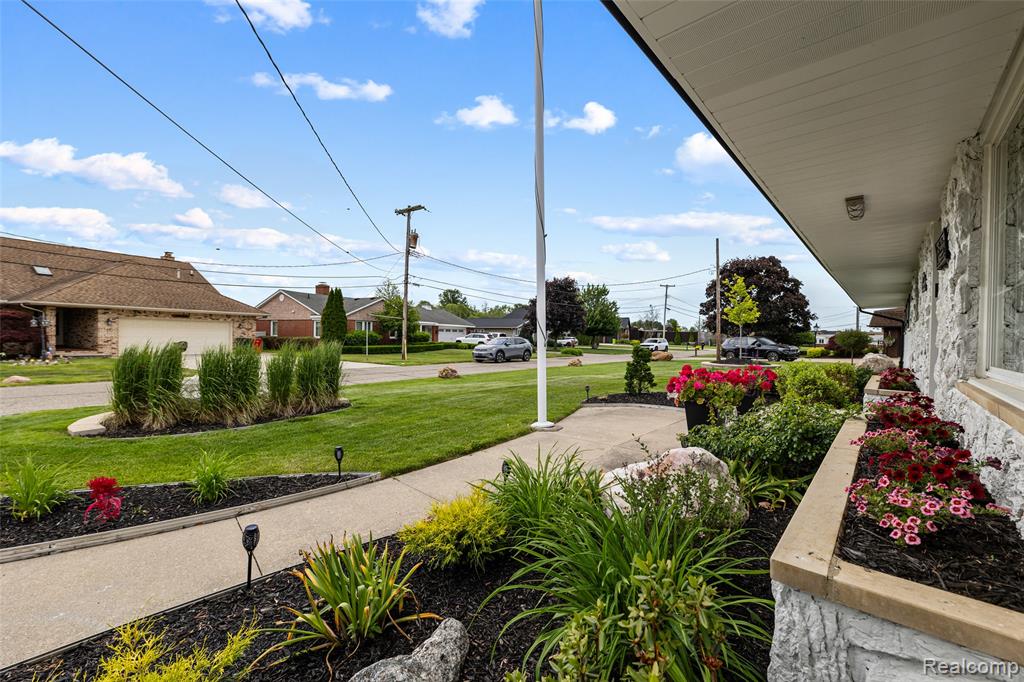 49775 Keycove Street