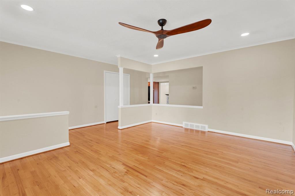 32930 Coventry Place