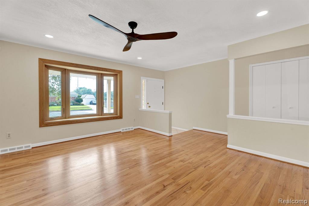 32930 Coventry Place