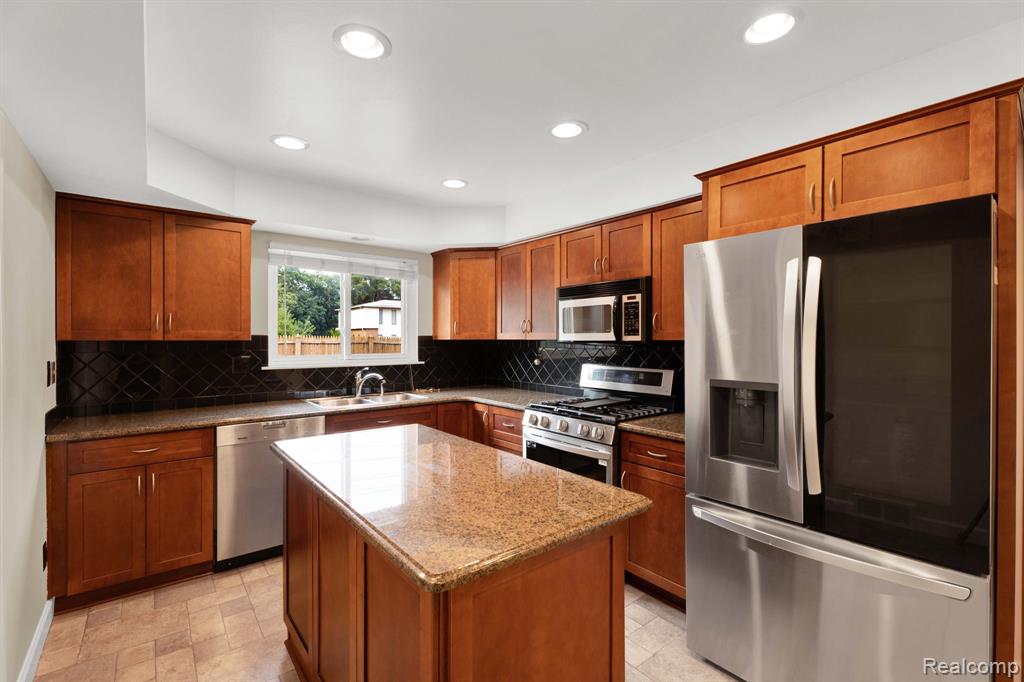 32930 Coventry Place