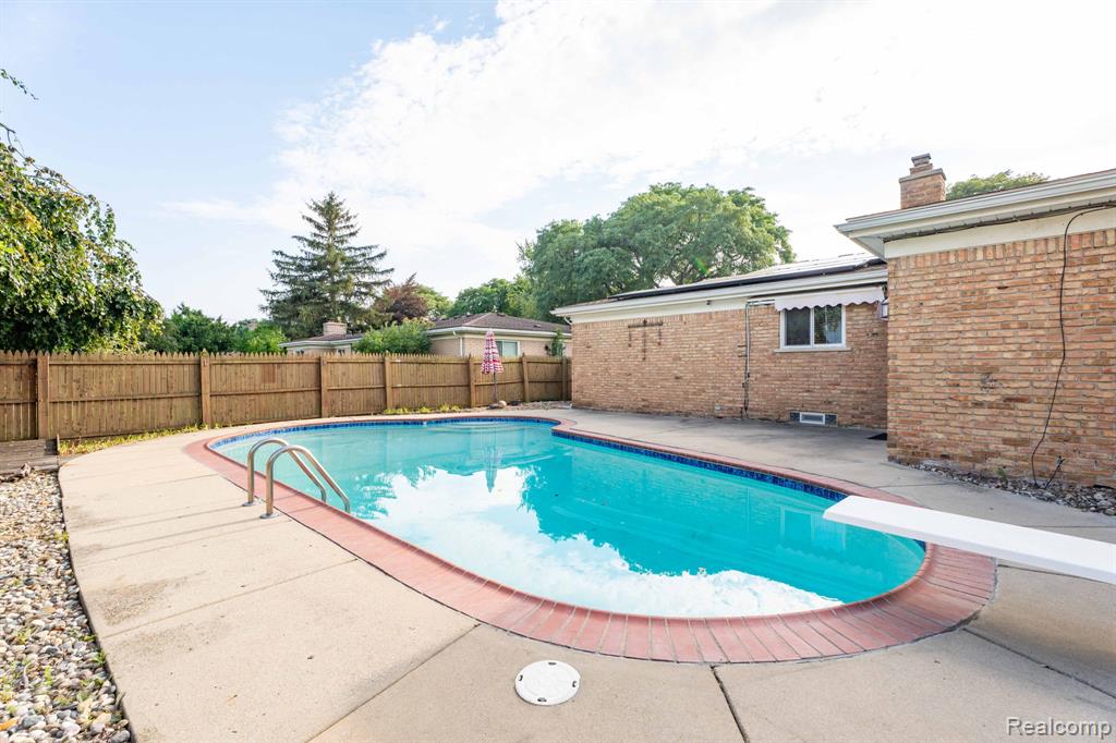 32930 Coventry Place