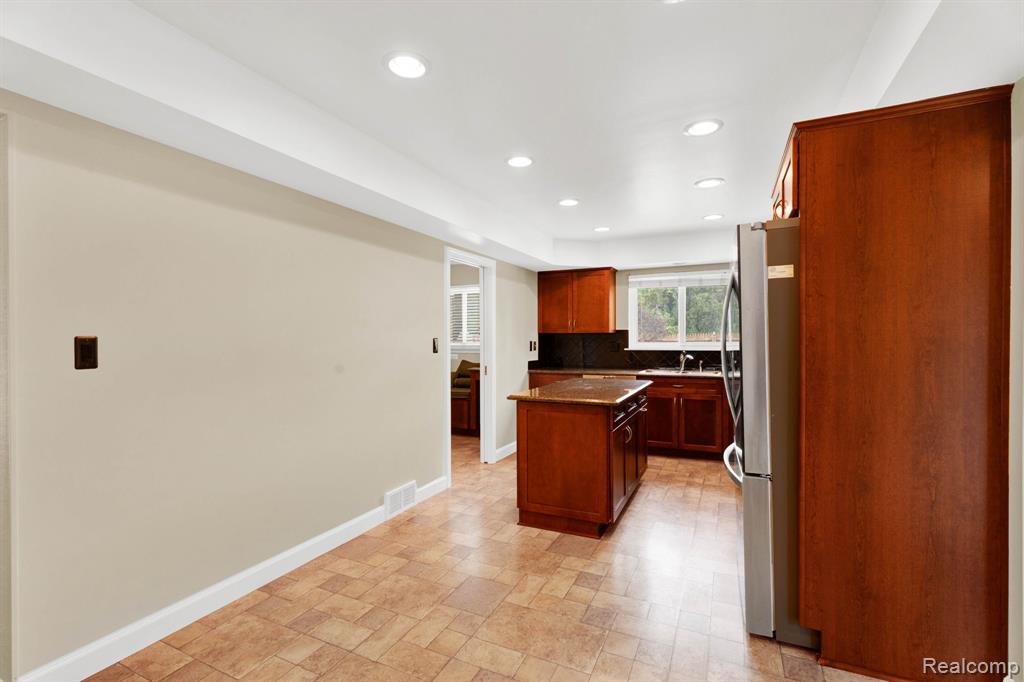 32930 Coventry Place