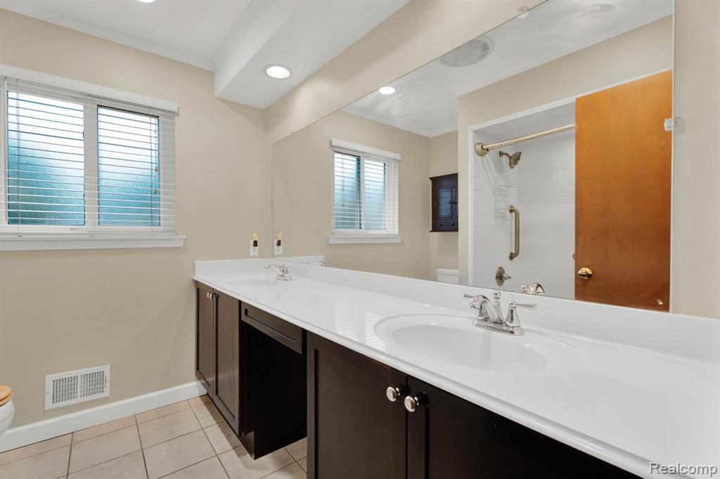 32930 Coventry Place