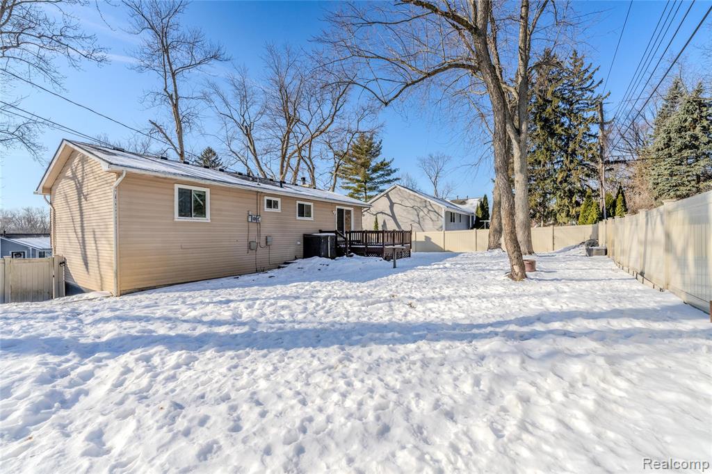 6790 Grassland Avenue