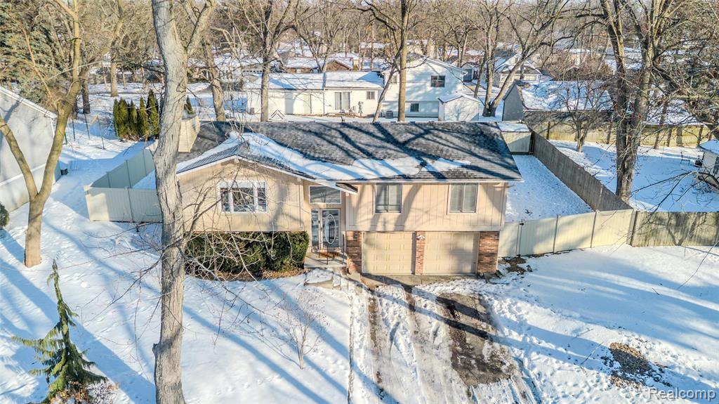 6790 Grassland Avenue