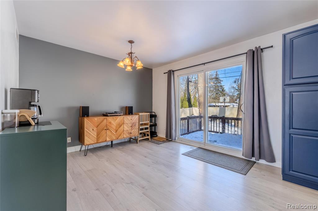 6790 Grassland Avenue