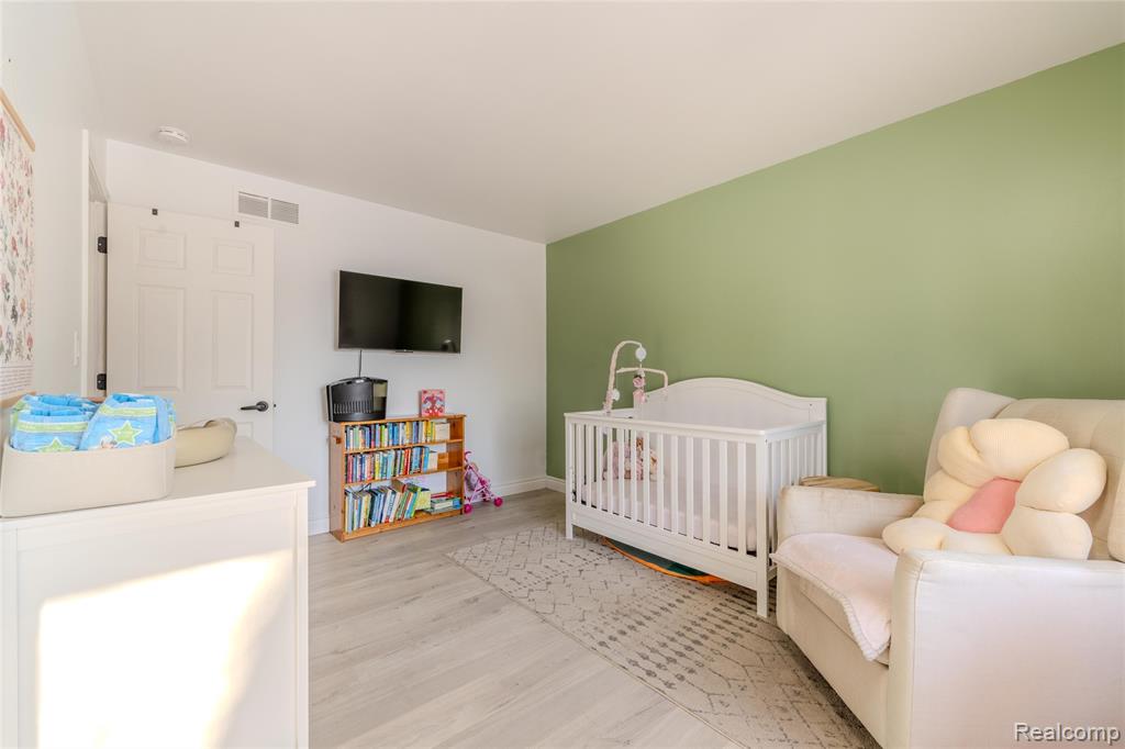 6790 Grassland Avenue