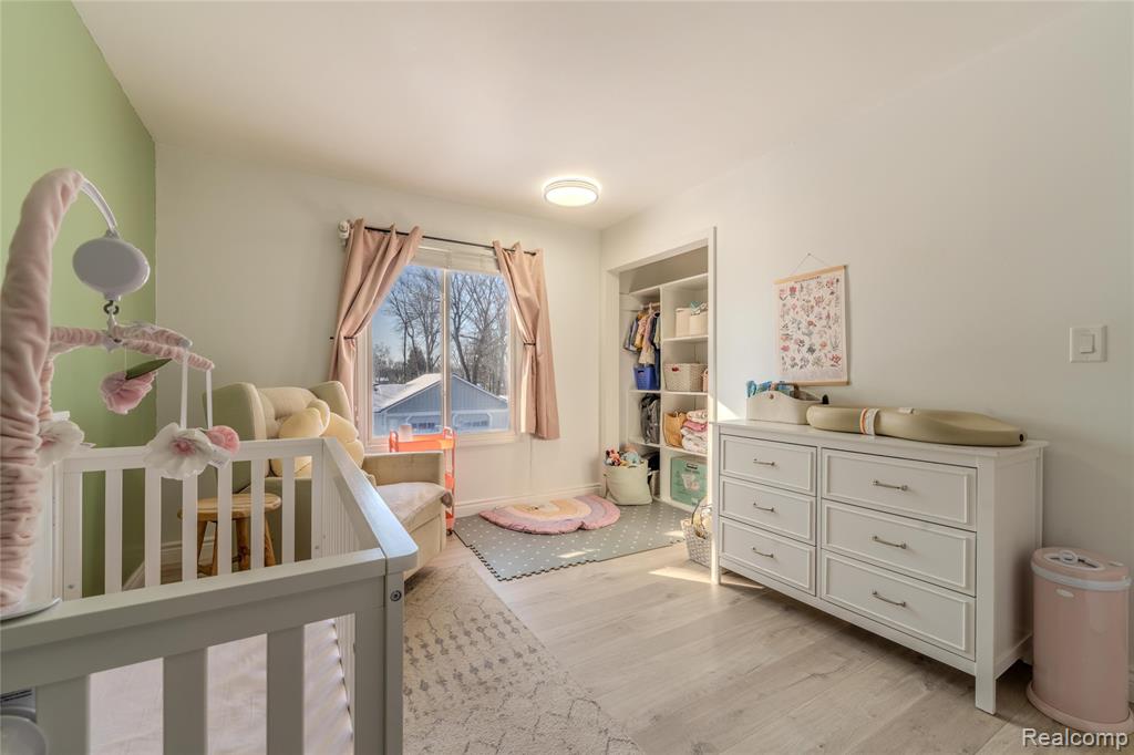 6790 Grassland Avenue