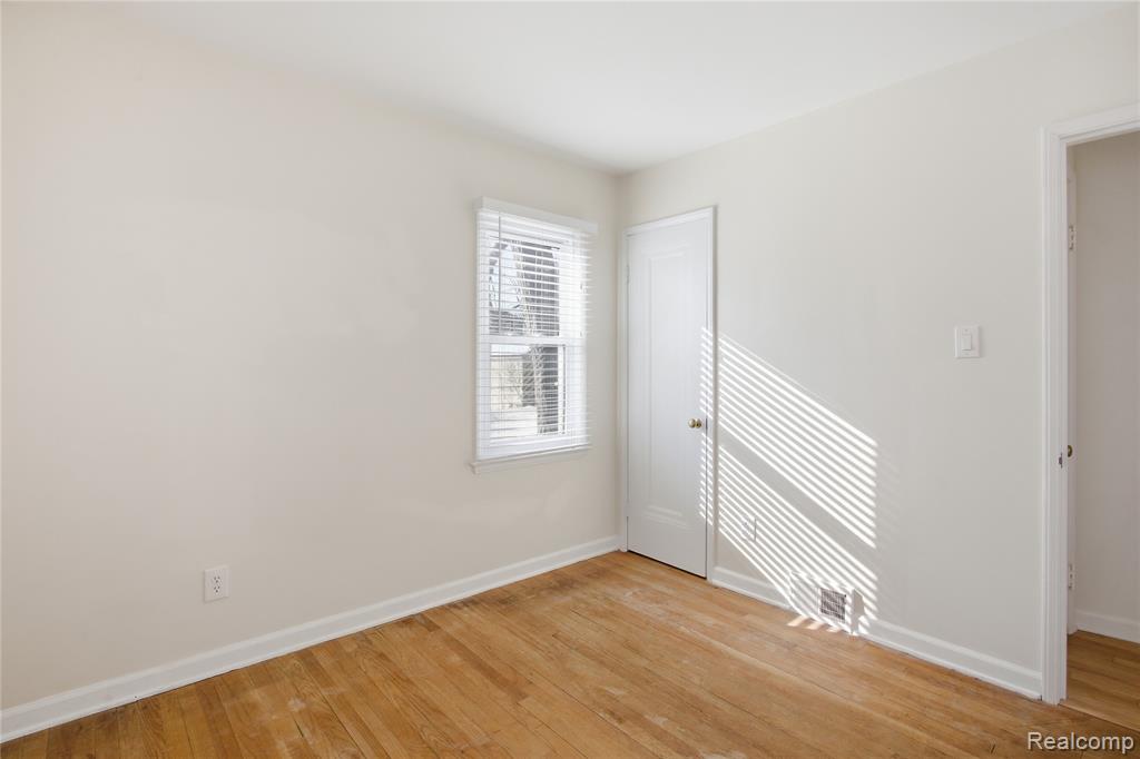 929 Larkmoor Boulevard