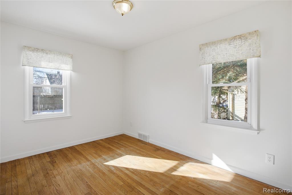 929 Larkmoor Boulevard