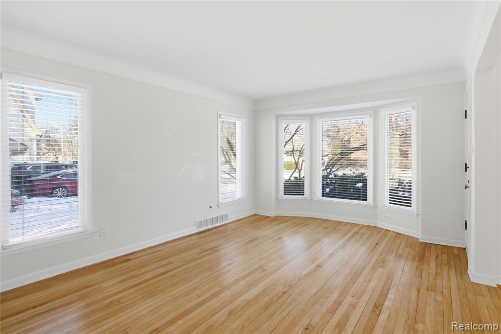 929 Larkmoor Boulevard