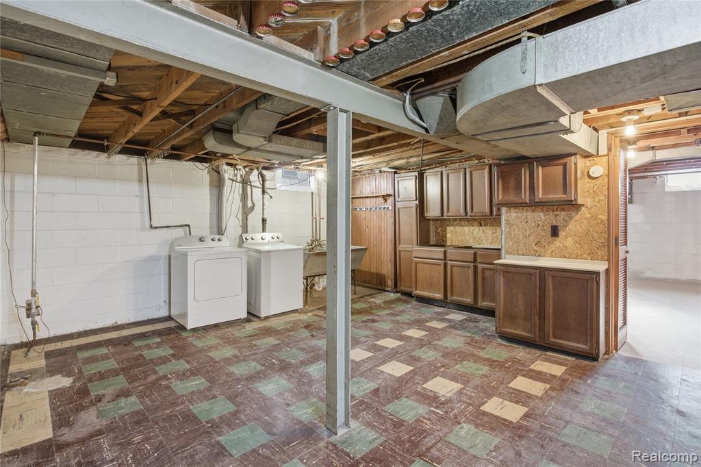 929 Larkmoor Boulevard