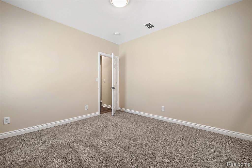 2080 Gladstone Street