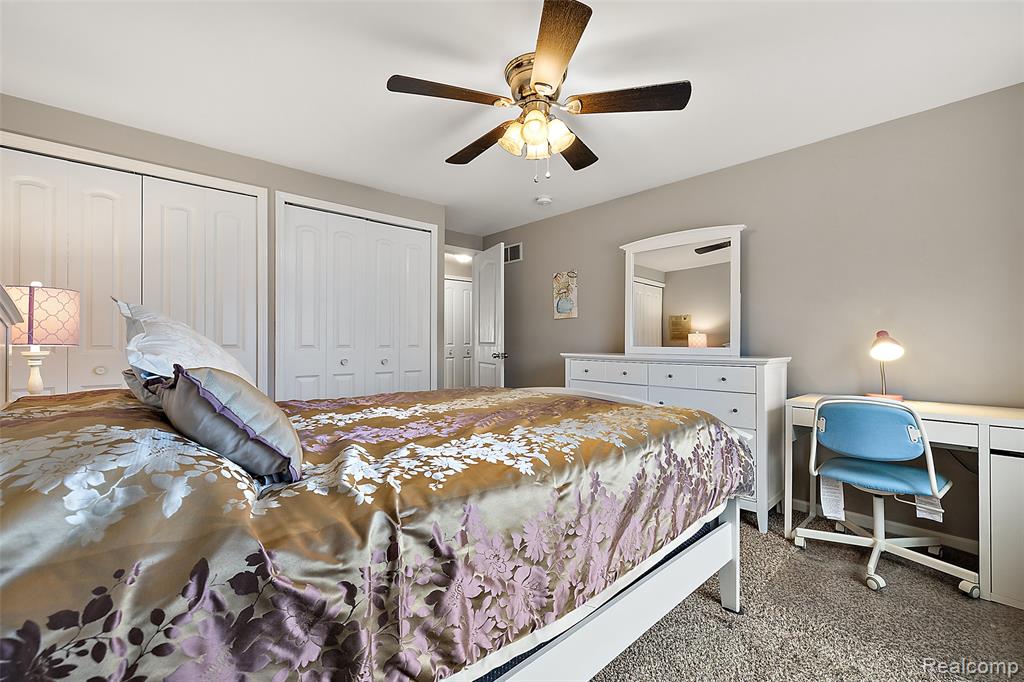 39254 E Royal Doulton Boulevard