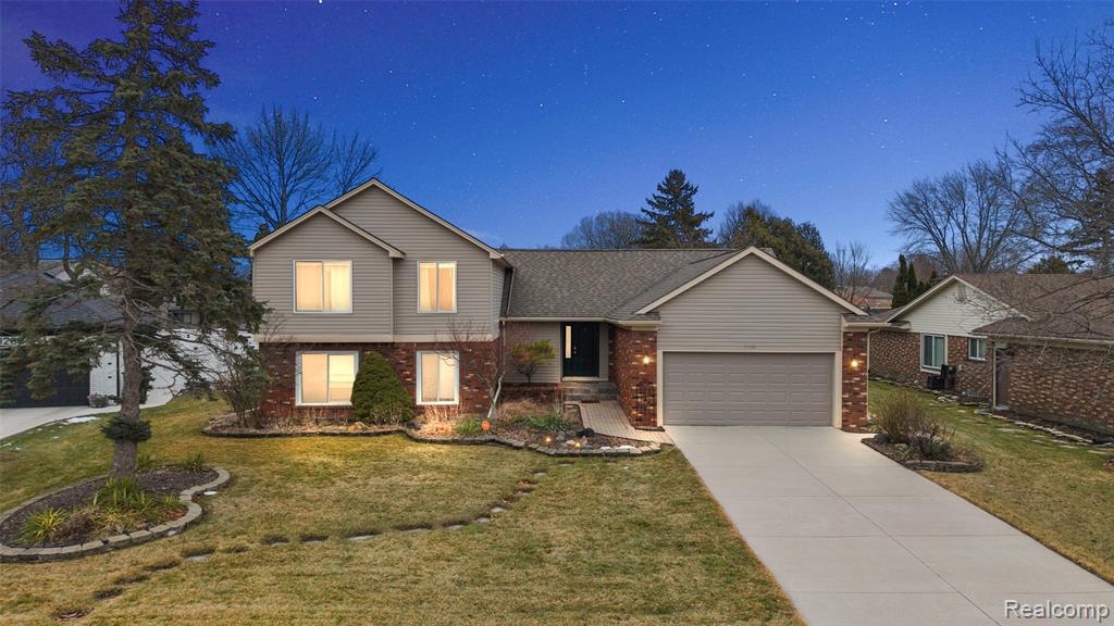 39254 E Royal Doulton Boulevard