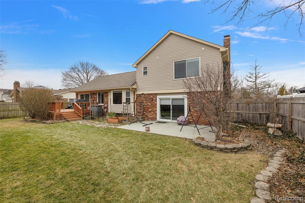 39254 E Royal Doulton Boulevard