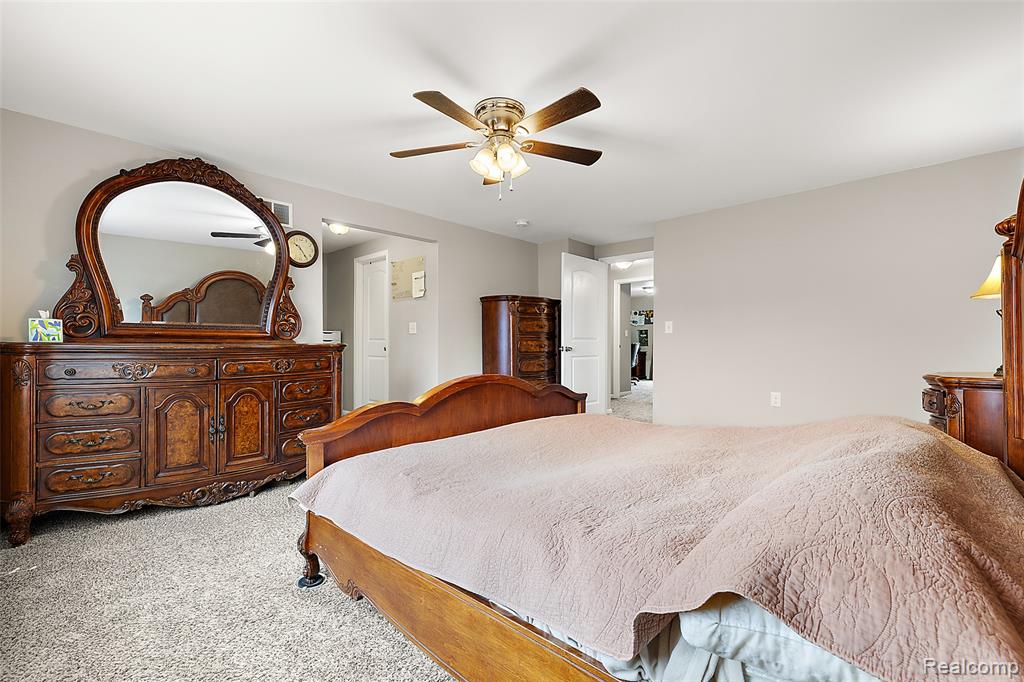 39254 E Royal Doulton Boulevard